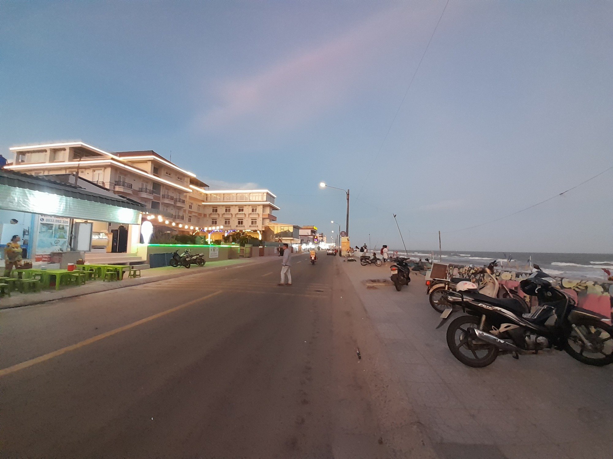 Làng chài Phước Hải và món hàu hấp hot rần rần, giờ ra sao? - Ảnh 6. Làng chài Phước Hải và món hàu hấp hot rần rần, giờ ra sao? - Ảnh 6.