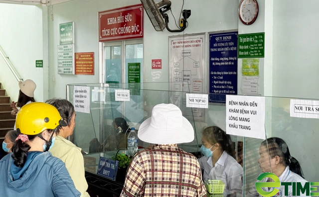 Quảng Ngãi gỡ khúc mắc vụ cắt hỗ trợ 130 bác sỹ, nhân viên BVĐK Khu vực Đặng Thuỳ Trâm- Ảnh 3. Quảng Ngãi gỡ khúc mắc vụ cắt hỗ trợ 130 bác sỹ, nhân viên BVĐK Khu vực Đặng Thuỳ Trâm- Ảnh 3.