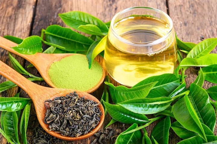 Bất ngờ về tác dụng của lá trà xanh, lá trà xanh chữa bệnh gì?- Ảnh 1. Bất ngờ về tác dụng của lá trà xanh, lá trà xanh chữa bệnh gì?- Ảnh 1.