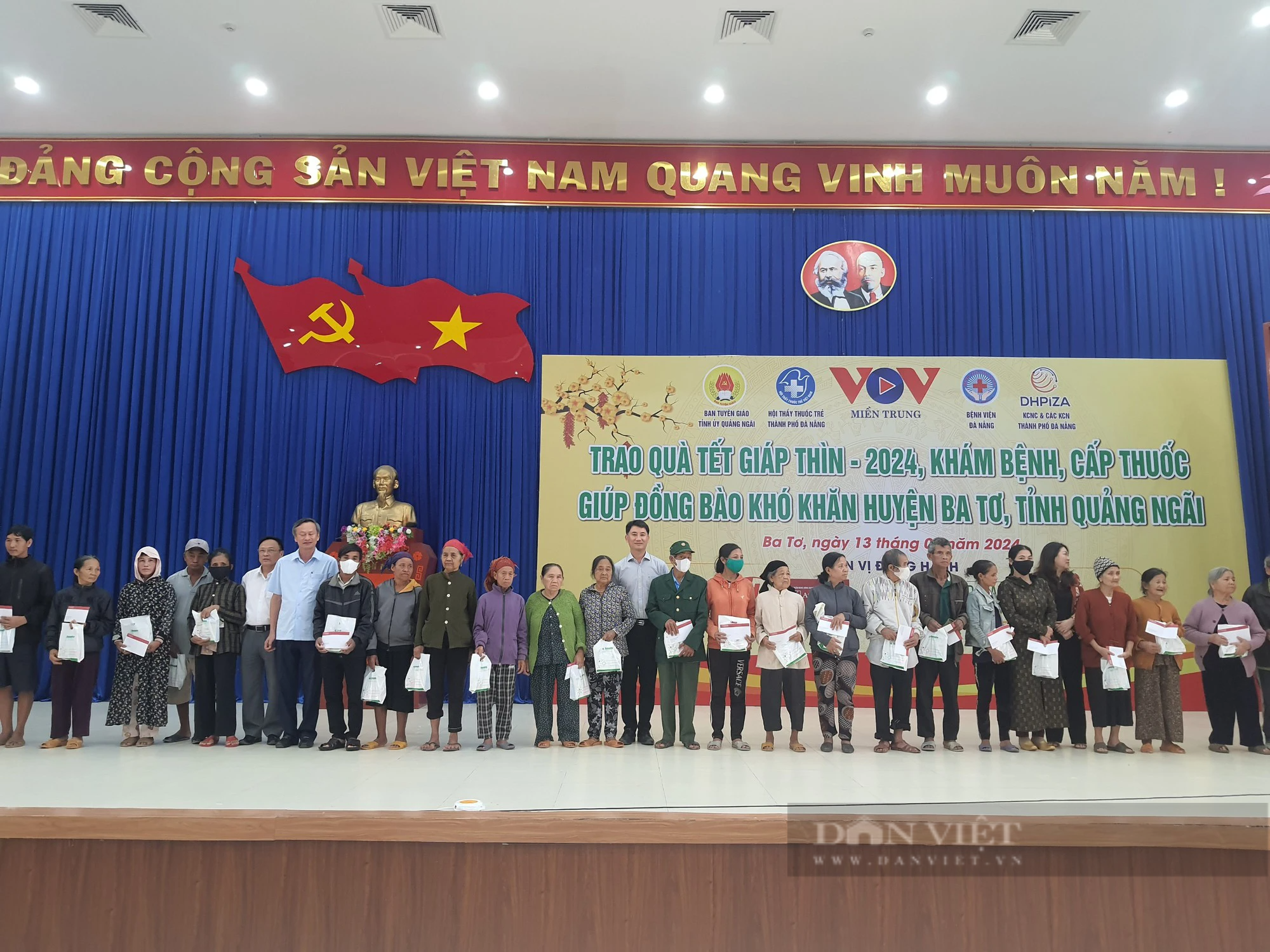 Quảng Ngãi: Agribank miền Trung đồng hành cùng các đơn vị mang Xuân yêu thương đến với người đồng bào Ba Tơ- Ảnh 1.