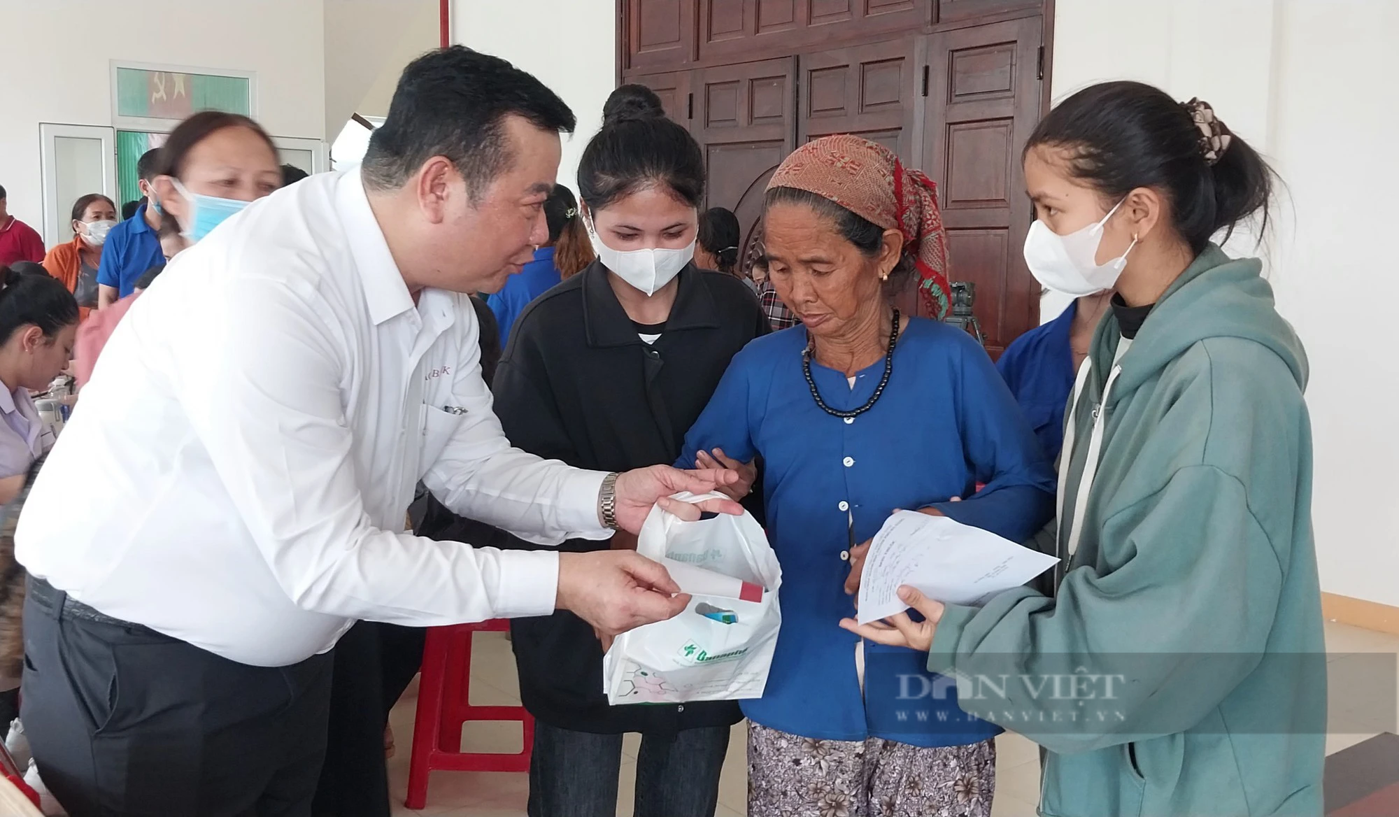 Quảng Ngãi: Agribank miền Trung đồng hành cùng các đơn vị mang Xuân yêu thương đến với người đồng bào Ba Tơ- Ảnh 5.