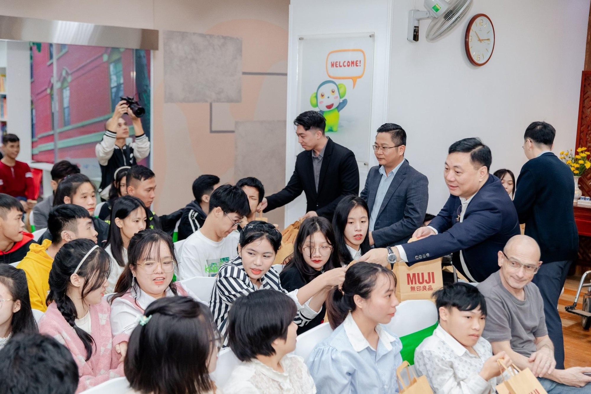 Mở ra hy vọng cho thanh niên khuyết tật khắp mọi miền tổ quốc- Ảnh 2.