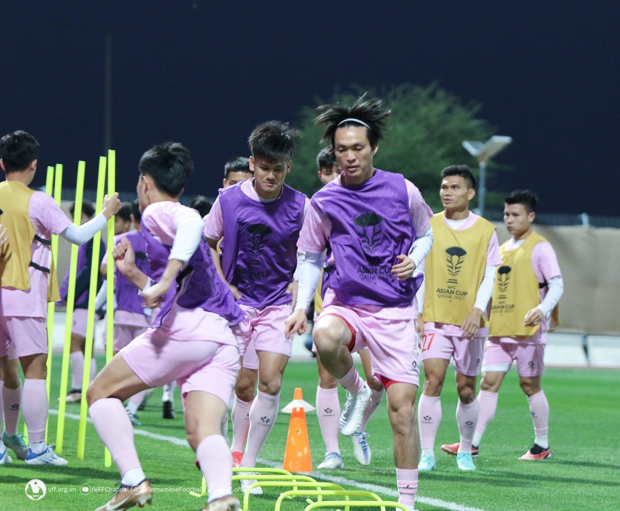 Hậu vệ Võ Minh Trọng: “Điểm mạnh của Indonesia là có 5 - 6 cầu thủ nhập tịch gốc châu Âu”- Ảnh 5.