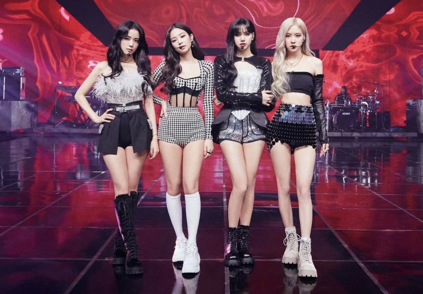 Concert của các nghệ sĩ quốc tế sẽ đổ bộ Việt Nam trong năm 2024? - Ảnh 1.