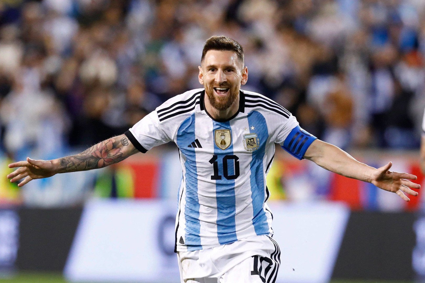 5 siêu sao bóng đá và “giấc mộng vàng” năm 2024: Có Ronaldo, Messi, Mbappe - Ảnh 4.