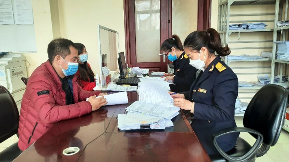 Sơn La thu ngân sách nhà nước trên địa bàn vượt dự toán giao - Ảnh 1. Sơn La thu ngân sách nhà nước trên địa bàn vượt dự toán giao - Ảnh 1.