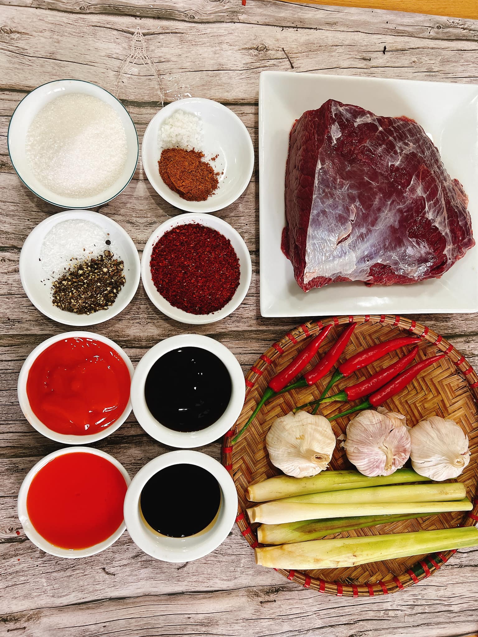 Mách bạn cách làm khô bò siêu nhanh, dai ngọt, thơm ngon để đón Tết- Ảnh 2.