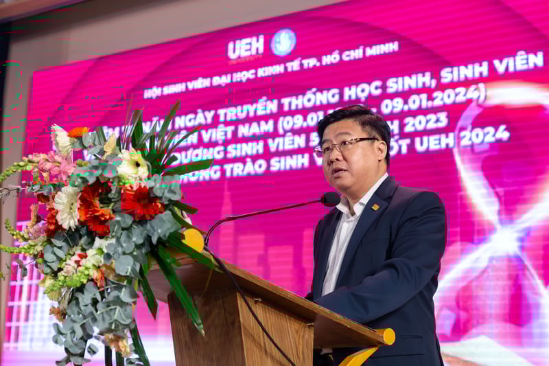 Giáo sư sinh năm 1979 từng nhận bằng khen của Thủ tướng, là Phó Hiệu trưởng trường đại học nổi tiếng- Ảnh 1.