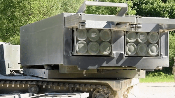 Ukraine bí mật sở hữu tới 25 tổ hợp "hỏa thần" M270 cực mạnh- Ảnh 23.