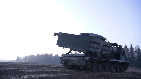 Ukraine bí mật sở hữu tới 25 tổ hợp "hỏa thần" M270 cực mạnh- Ảnh 3.
