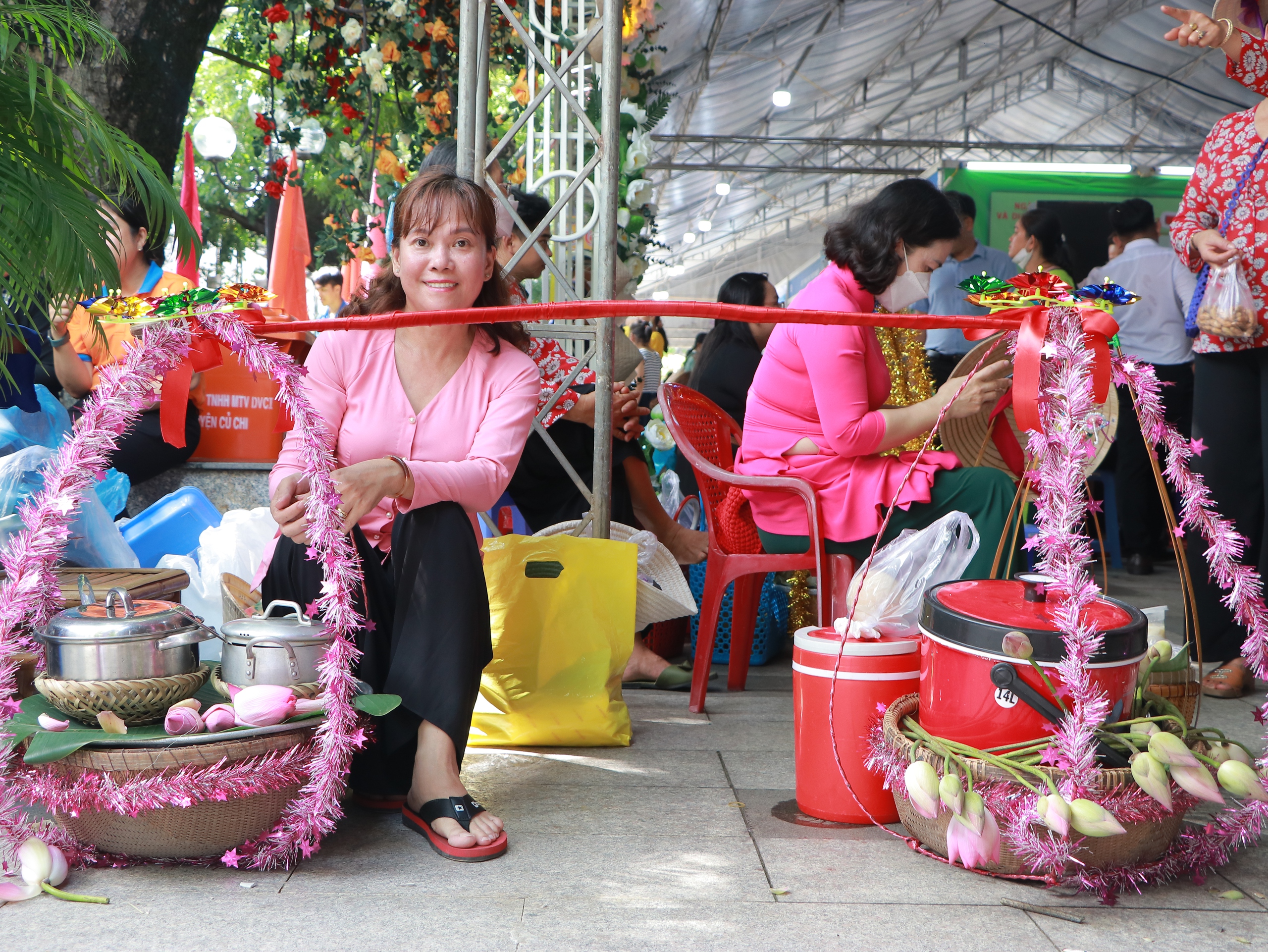 Lần đầu tiên huyện Củ Chi trình làng 100 món ăn từ một loại khoai đặc sản- Ảnh 3.