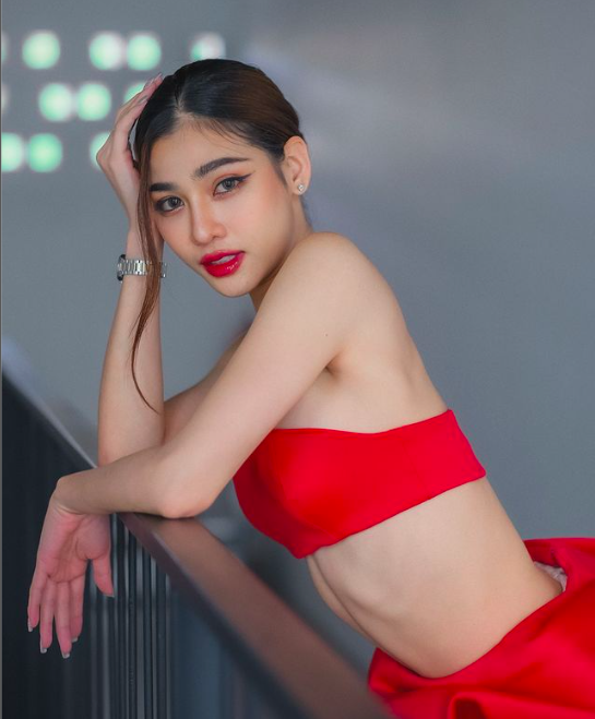 Nhan sắc xinh đẹp của Hoa hậu người Thái Lan vừa bị tước vương miện vì mang bầu- Ảnh 11.