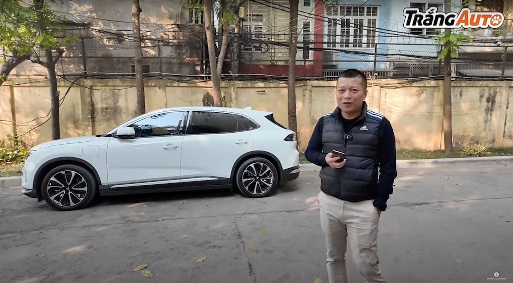 Chủ xe VinFast có thể điều khiển xe VF 8 từ xa hàng ngàn cây số qua phần mềm nâng cấp- Ảnh 2.