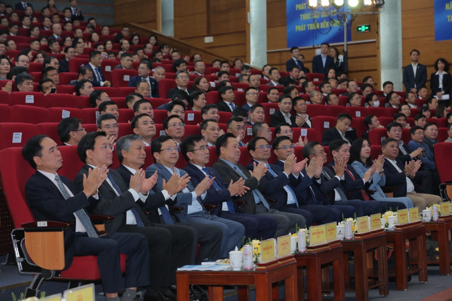 Thủ tướng nhắc PVN không được say sưa, thoả mãn với kết quả đạt được- Ảnh 2.
