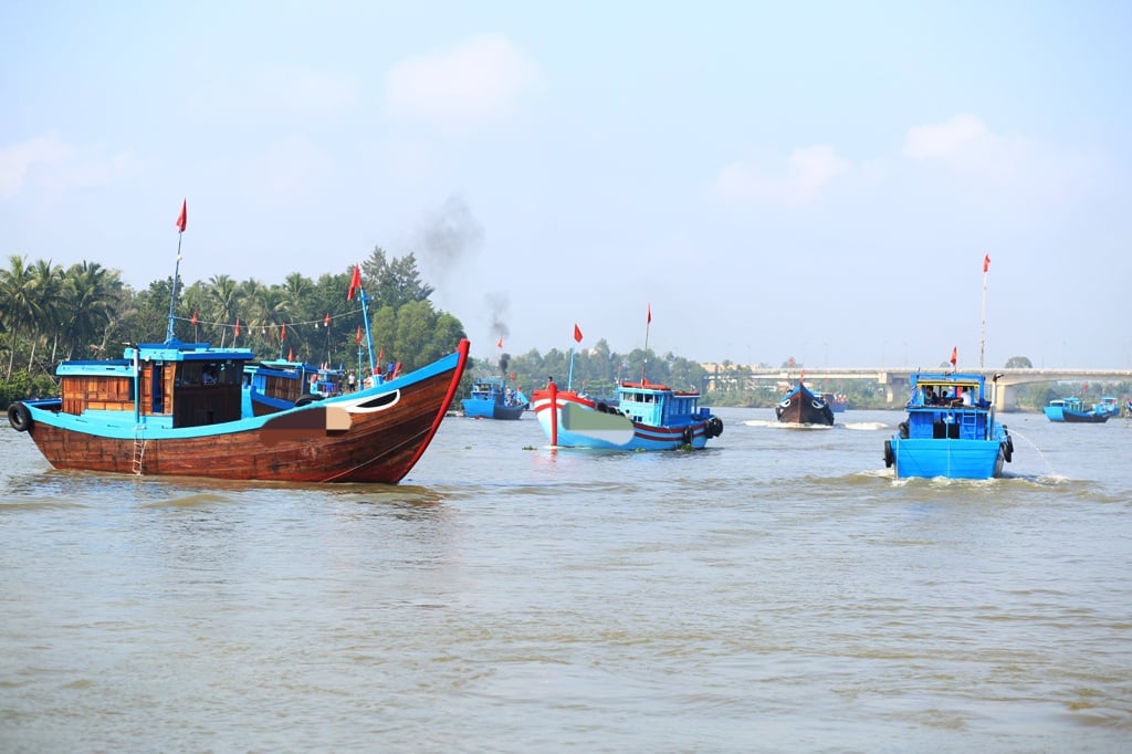 Một ngư dân ở Quảng Nam bị phạt hơn 370 triệu đồng- Ảnh 1. Một ngư dân ở Quảng Nam bị phạt hơn 370 triệu đồng- Ảnh 1.