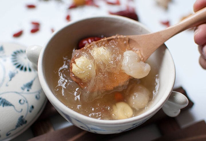 Những người nào không nên ăn yến sào dù nó rất bổ dưỡng?- Ảnh 2.