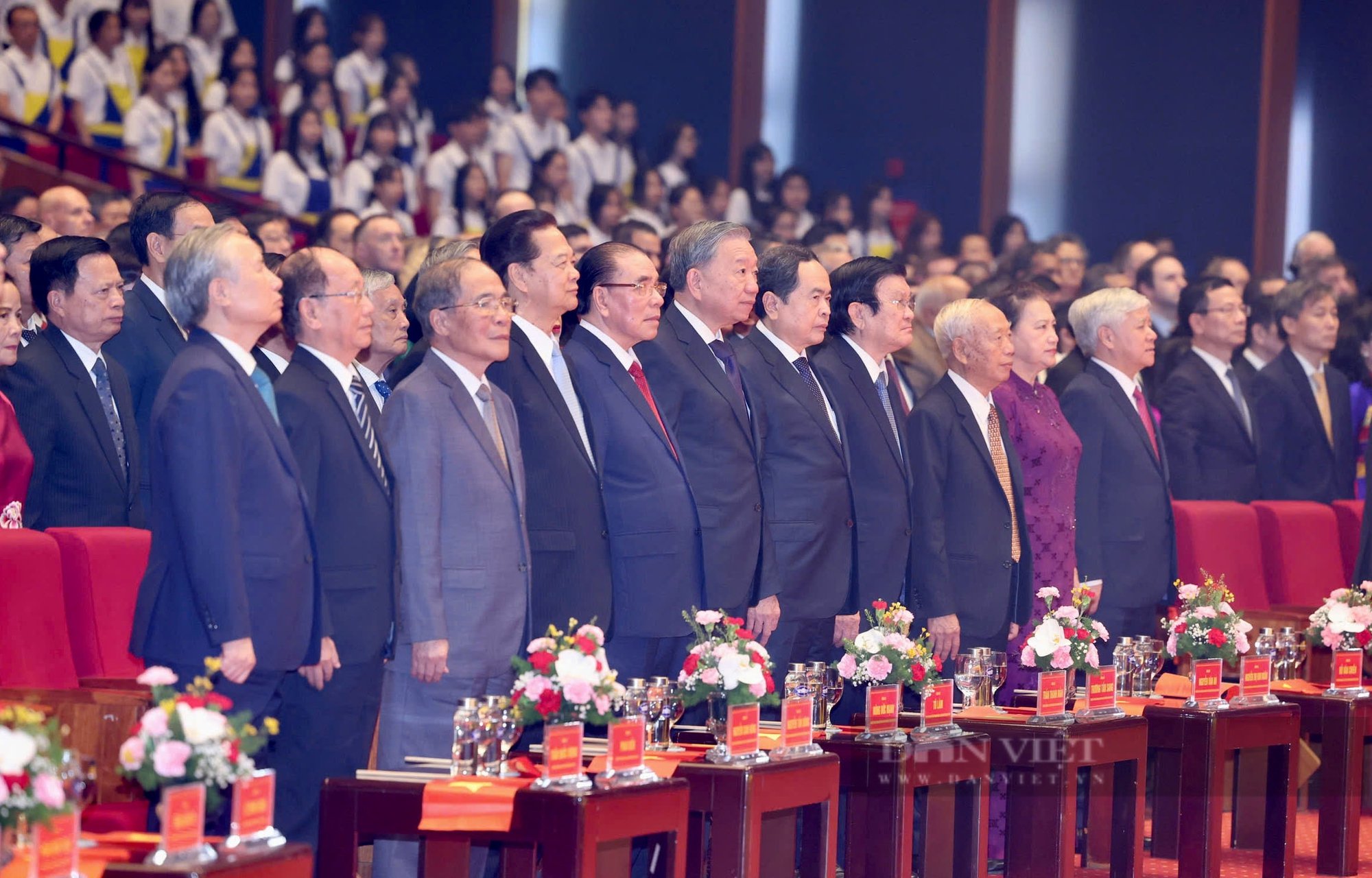 Lãnh đạo Đảng, Nhà nước dự lễ kỷ niệm 70 năm ngày Giải phóng Thủ đô- Ảnh 10.