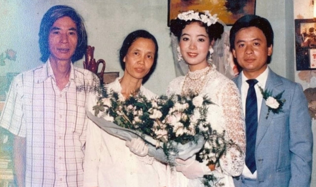 Đám cưới "gây náo loạn" đường phố Hà Nội thập niên 80 của hai Nghệ sĩ Nhân dân, Nghệ sĩ Ưu tú tài sắc - Ảnh 4.