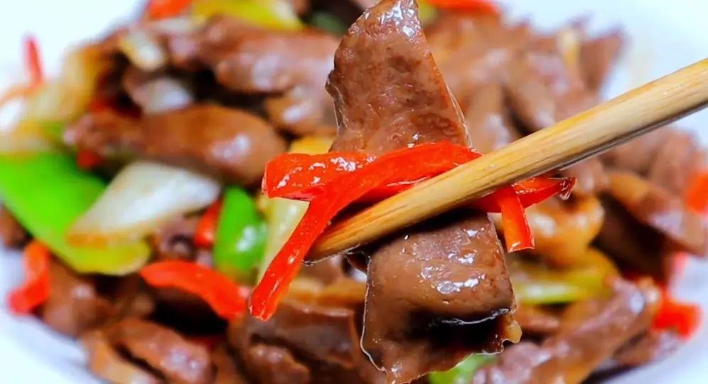 Bộ phận đắt nhất của con heo, an thần, bổ tim, tăng cường thể lực, xào tỏi tây thơm phức - Ảnh 10.