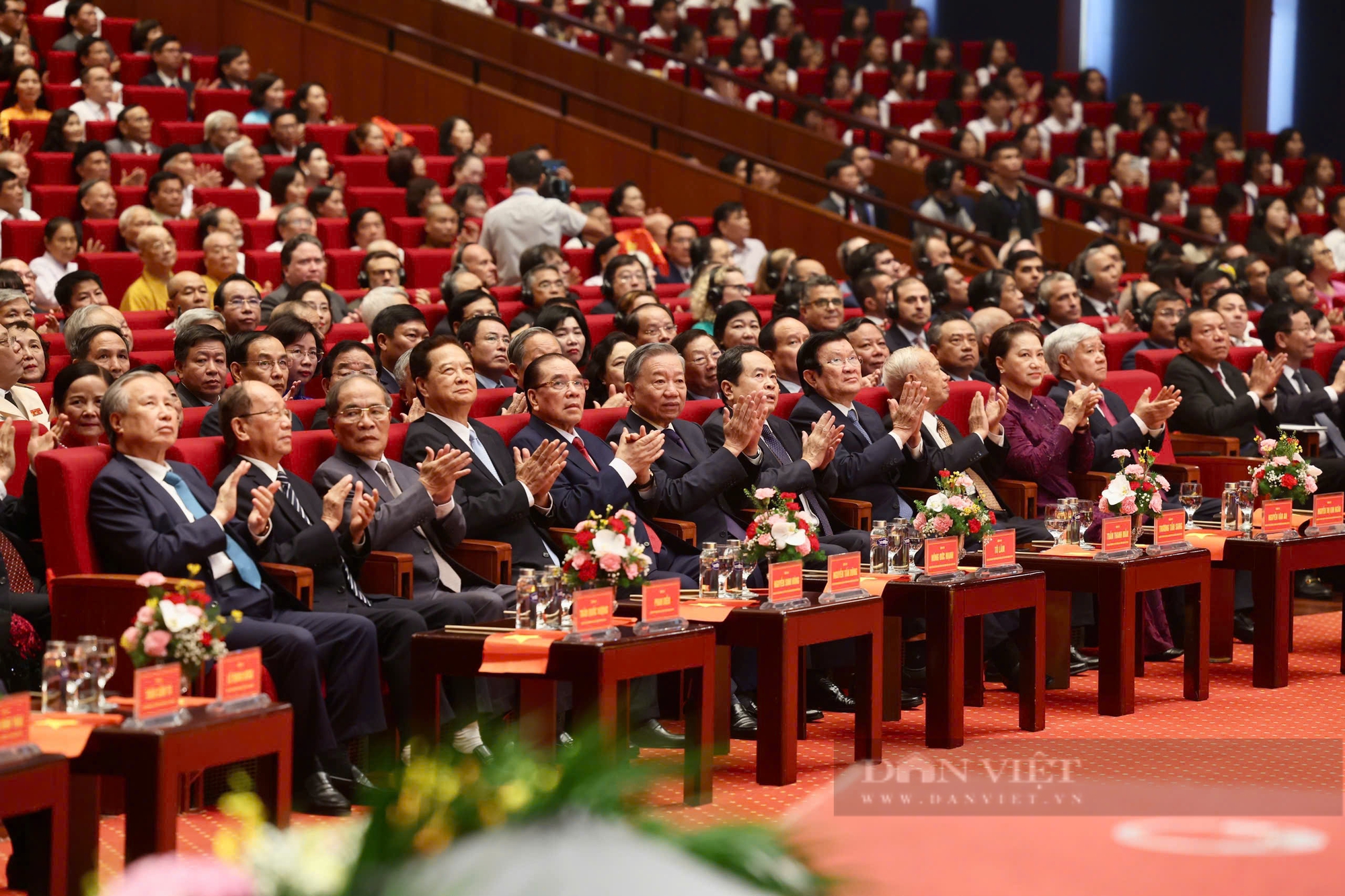 Tổng Bí thư, Chủ tịch nước: Chúng ta tự hào vì có Thăng Long - Hà Nội, Thủ đô ngàn năm văn hiến - Ảnh 2.