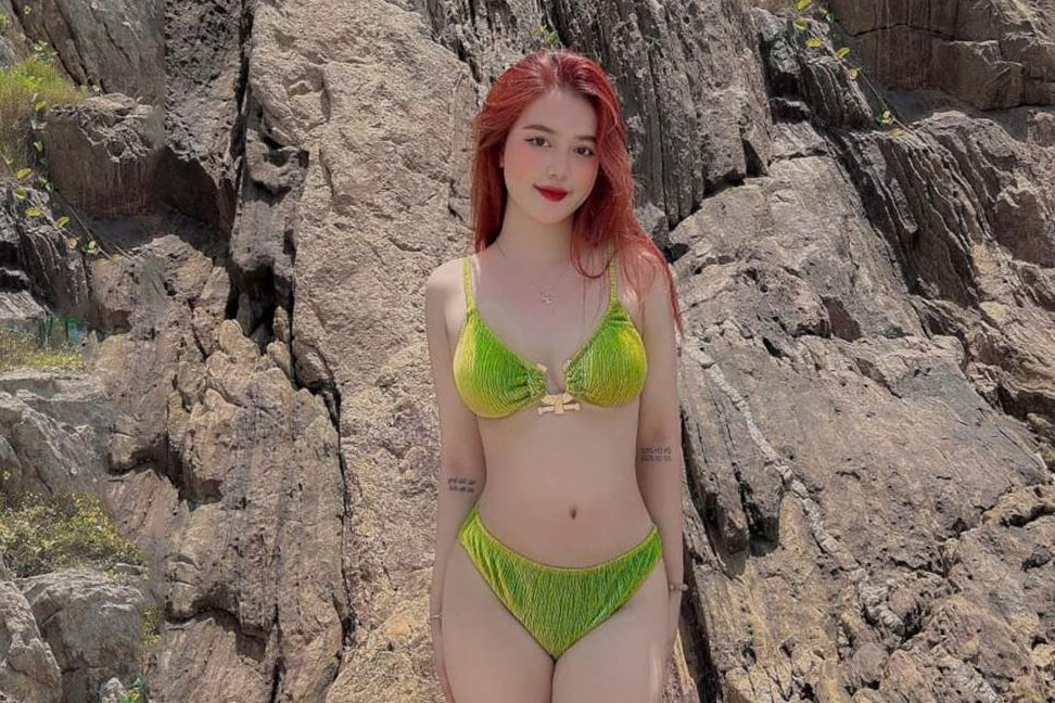 Vẻ gợi cảm khó cưỡng của hot girl 2K "ăn cơm trước kẻng" với hậu vệ Hà Nội FC - Ảnh 3.