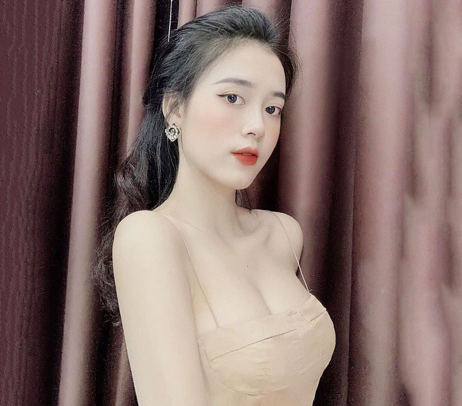 Vẻ gợi cảm khó cưỡng của hot girl 2K "ăn cơm trước kẻng" với hậu vệ Hà Nội FC - Ảnh 14.