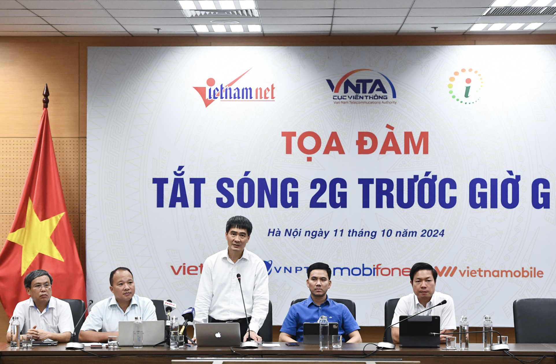 Còn khoảng 700.000 thuê bao 2G đang hoạt động, Cục Viễn thông nói gì? - Ảnh 1. Còn khoảng 700.000 thuê bao 2G đang hoạt động, Cục Viễn thông nói gì? - Ảnh 1.
