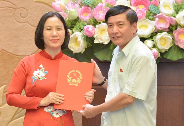 Văn phòng Quốc hội bổ nhiệm nhiều cán bộ lãnh đạo, quản lý cấp Vụ- Ảnh 2.