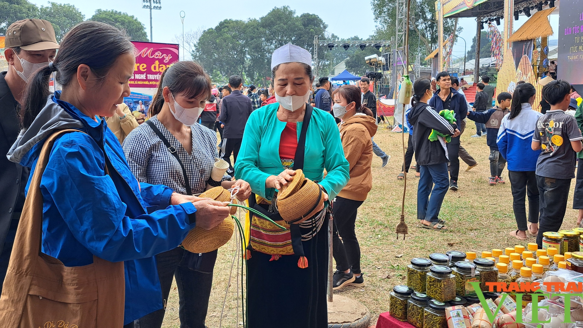 Hòa Bình: Sẽ có trên 150 gian hàng tham gia phiên chợ vùng cao Lạc Sơn diễn ra vào đầu tháng 11 - Ảnh 1.