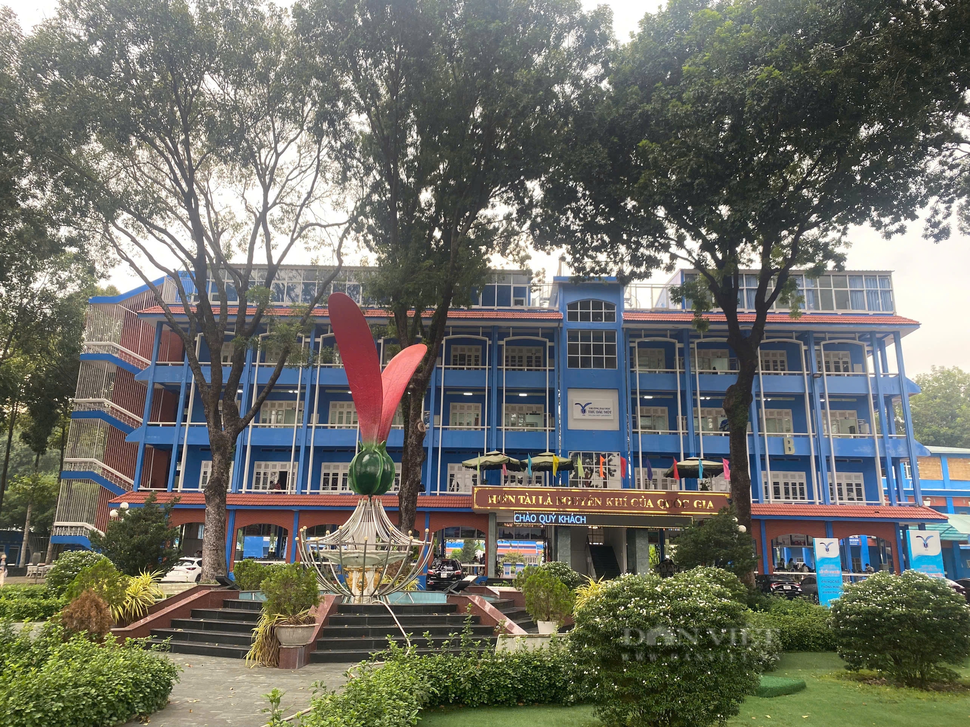 Trường ĐH Thủ Dầu Một lý giải nguyên nhân thu học phí tín chỉ thực hành 37 tỷ đồng - Ảnh 1.