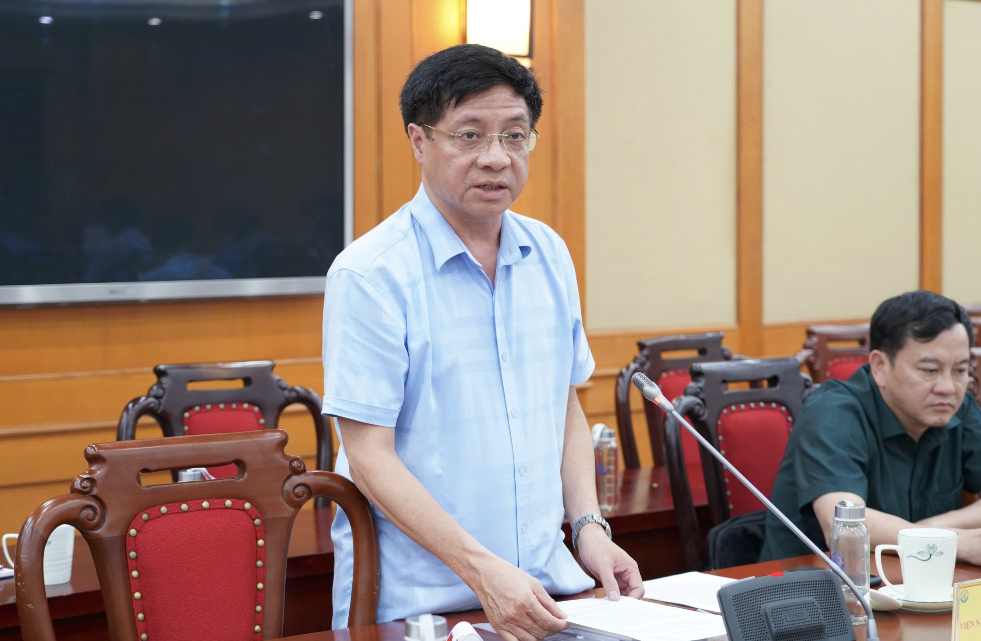 Nhu cầu tiêu thụ điện gia tăng mạnh, Bộ KH&CN nói "cần thiết khởi động lại dự án điện hạt nhân" - Ảnh 1.