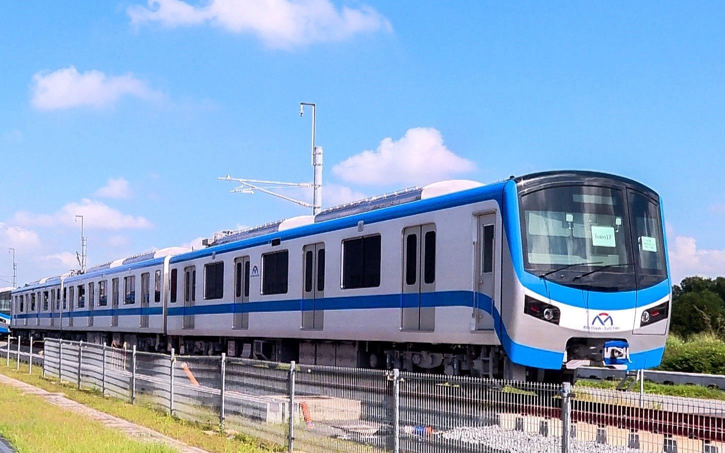 Người dân TP.HCM đi metro 1 chỉ tốn từ 6.000 đồng - Ảnh 2.