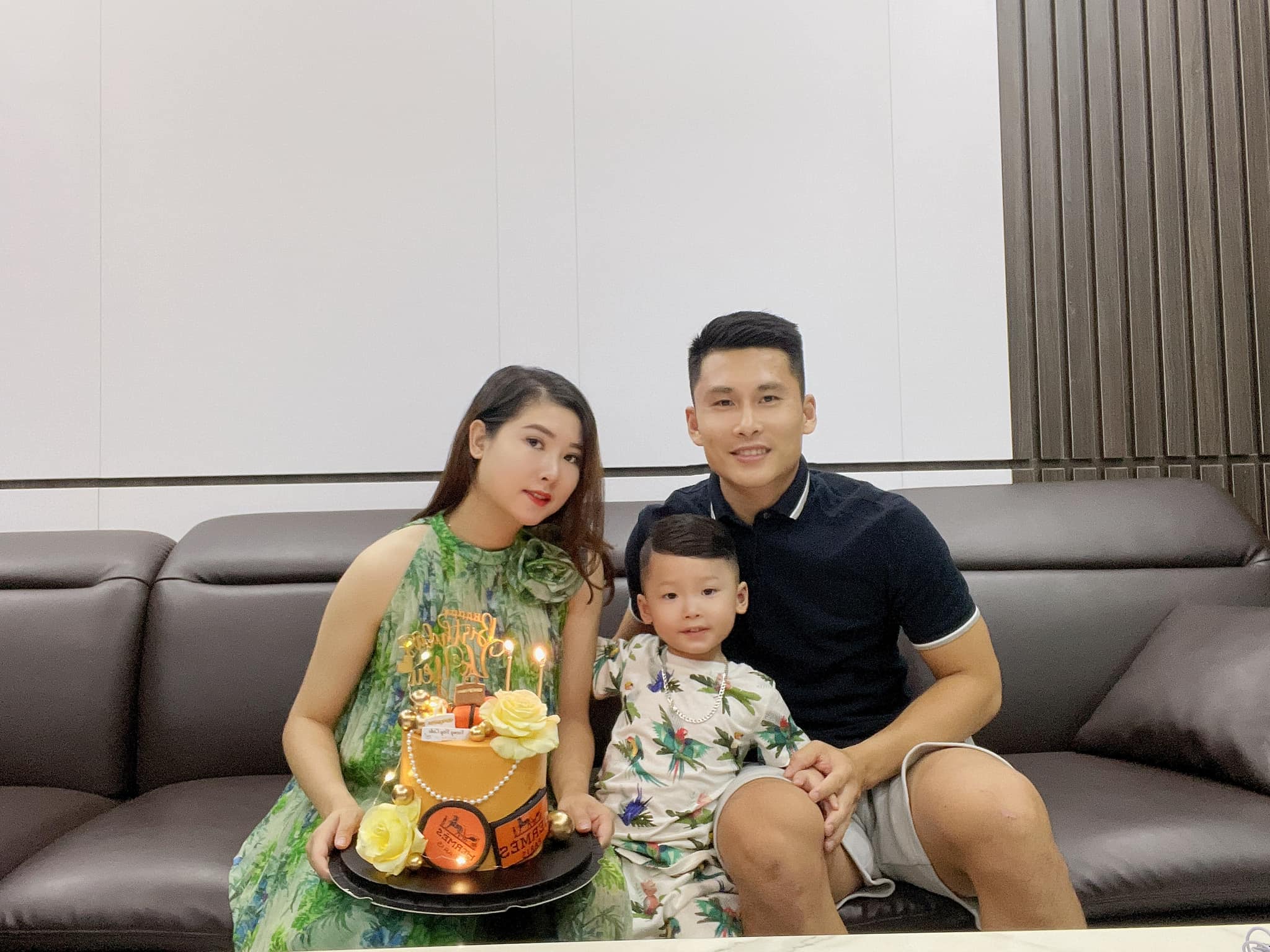 Bà xã Huỳnh Tuấn Linh: Vừa tài kinh doanh, vừa giỏi nội trợ - Ảnh 3.