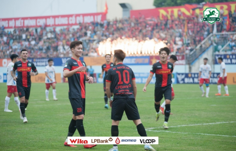 Tin sáng (11/11): Hoàng Đức sẽ không còn bị “ép” đá tiền đạo ở ĐT Việt Nam? - Ảnh 1.
