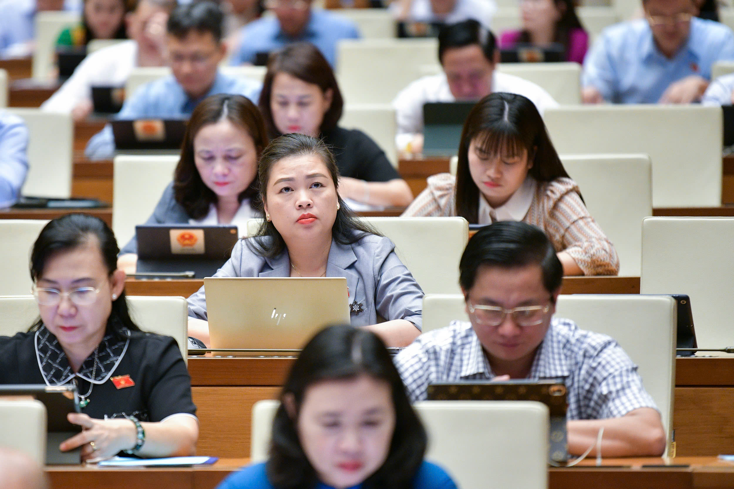 Thủ tướng Phạm Minh Chính trả lời chất vấn trước Quốc hội - Ảnh 1.