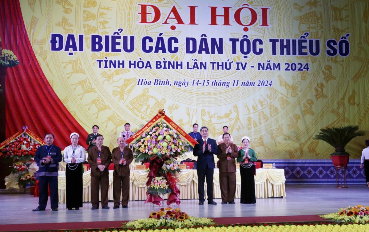 6 nhiệm vụ chính được thông qua tại Đại hội đại biểu các dân tộc thiểu số tỉnh Hòa Bình - Ảnh 4.