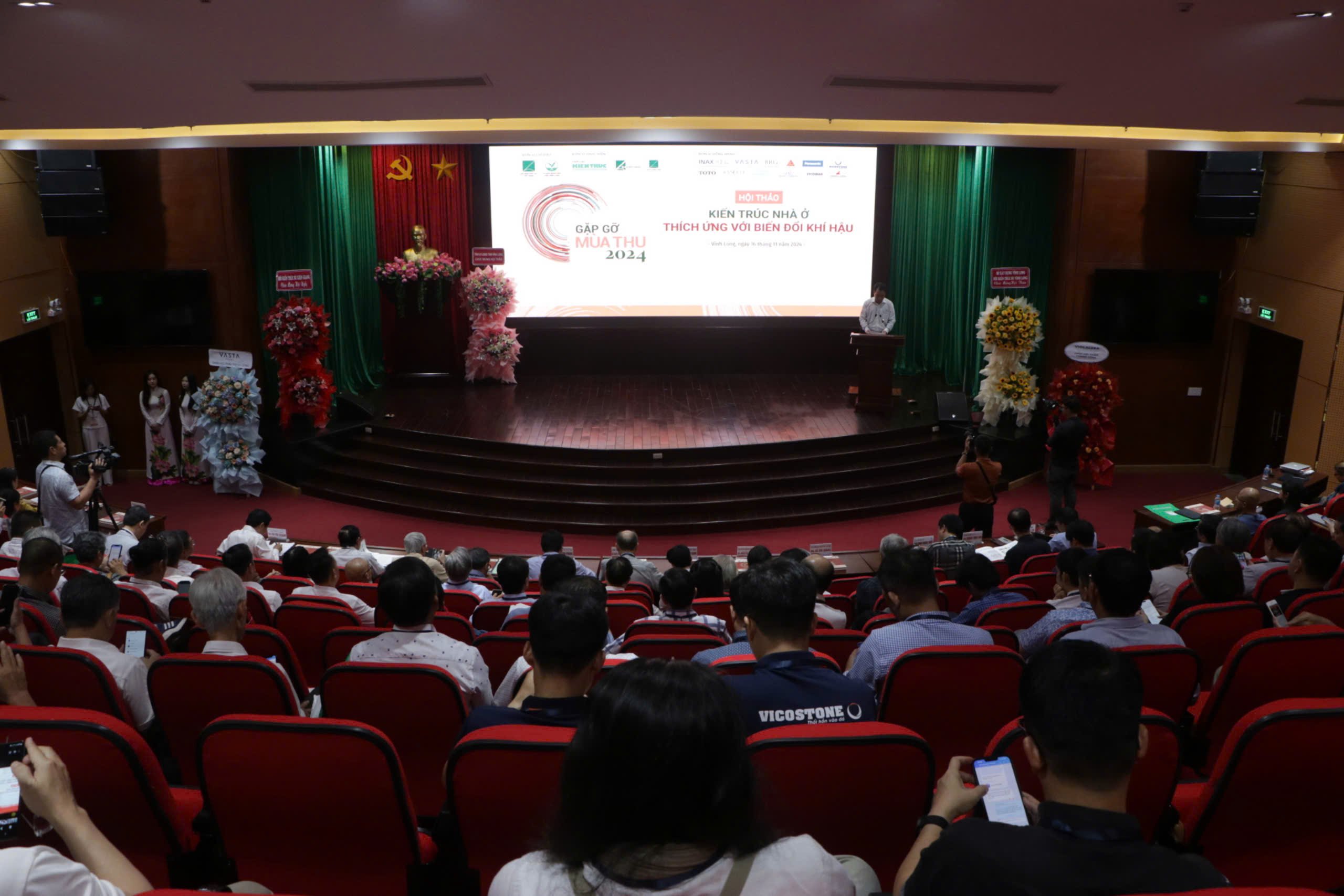 Sớm nghĩ đến chuyện làm nhà ở đối phó với biến đổi khí hậu- Ảnh 4. Sớm nghĩ đến chuyện làm nhà ở đối phó với biến đổi khí hậu- Ảnh 4.