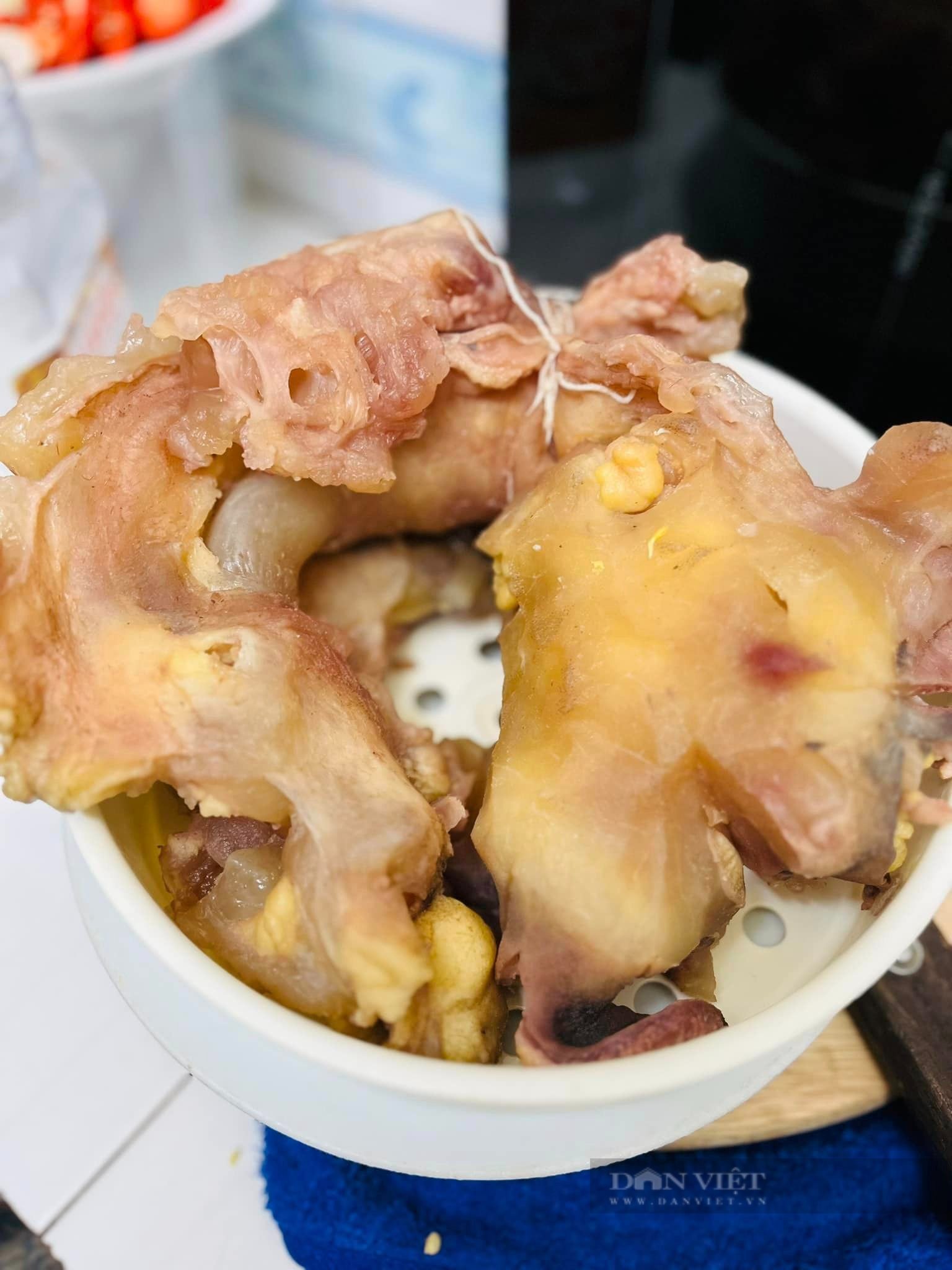Loại rau như nắm cỏ khô nhưng giàu chất dinh dưỡng, đem ngâm với gân bò thành món đặc sản - Ảnh 2.
