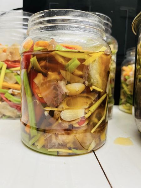 Loại rau như nắm cỏ khô nhưng giàu chất dinh dưỡng, đem ngâm với gân bò thành món đặc sản - Ảnh 7.