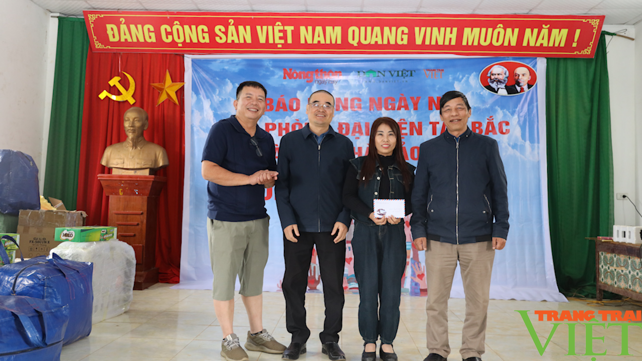 Mùa đông ấm áp nơi biên giới Chiềng Tương - Ảnh 7.