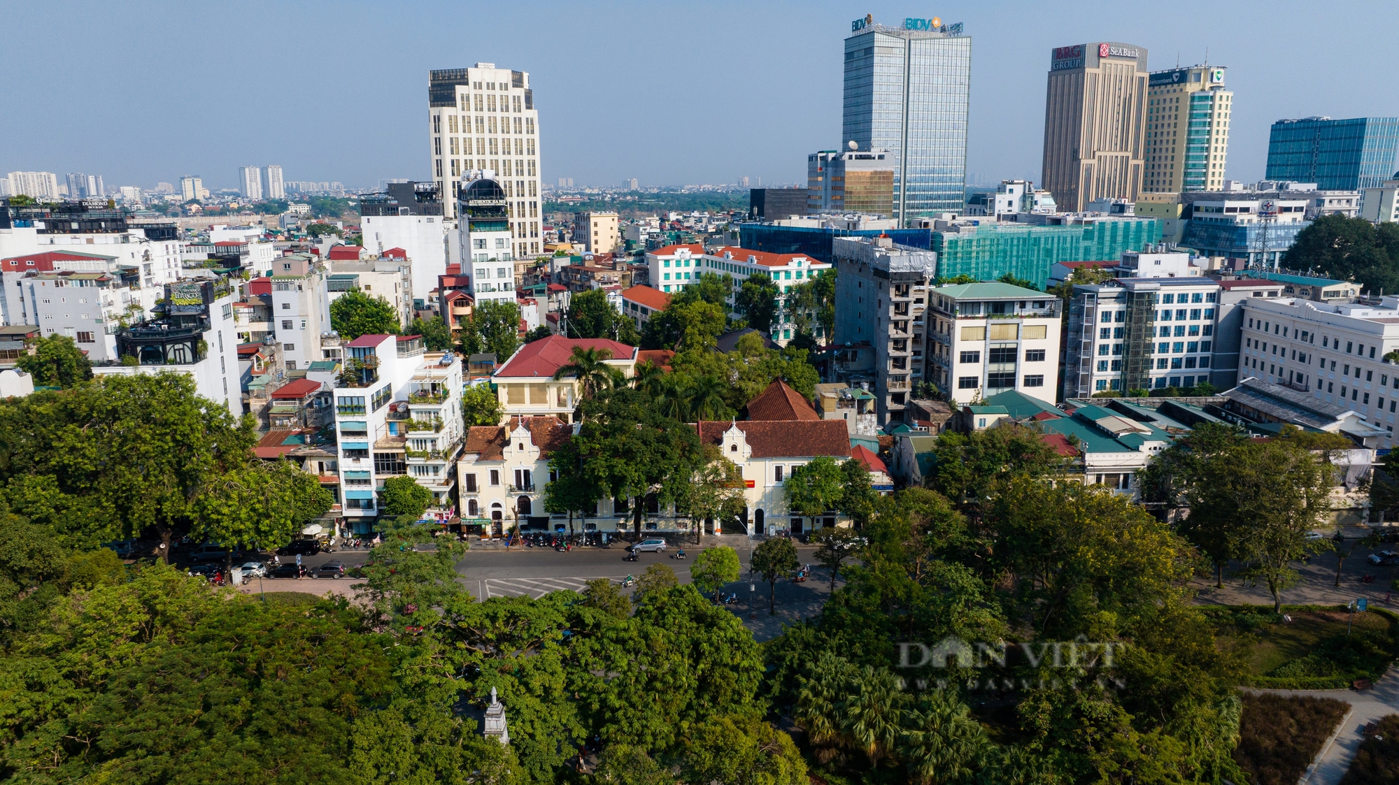 Góc nhìn trên cao những công trình văn hoá, lịch sử lâu đời ở quận Hoàn Kiếm (Hà Nội)- Ảnh 8.