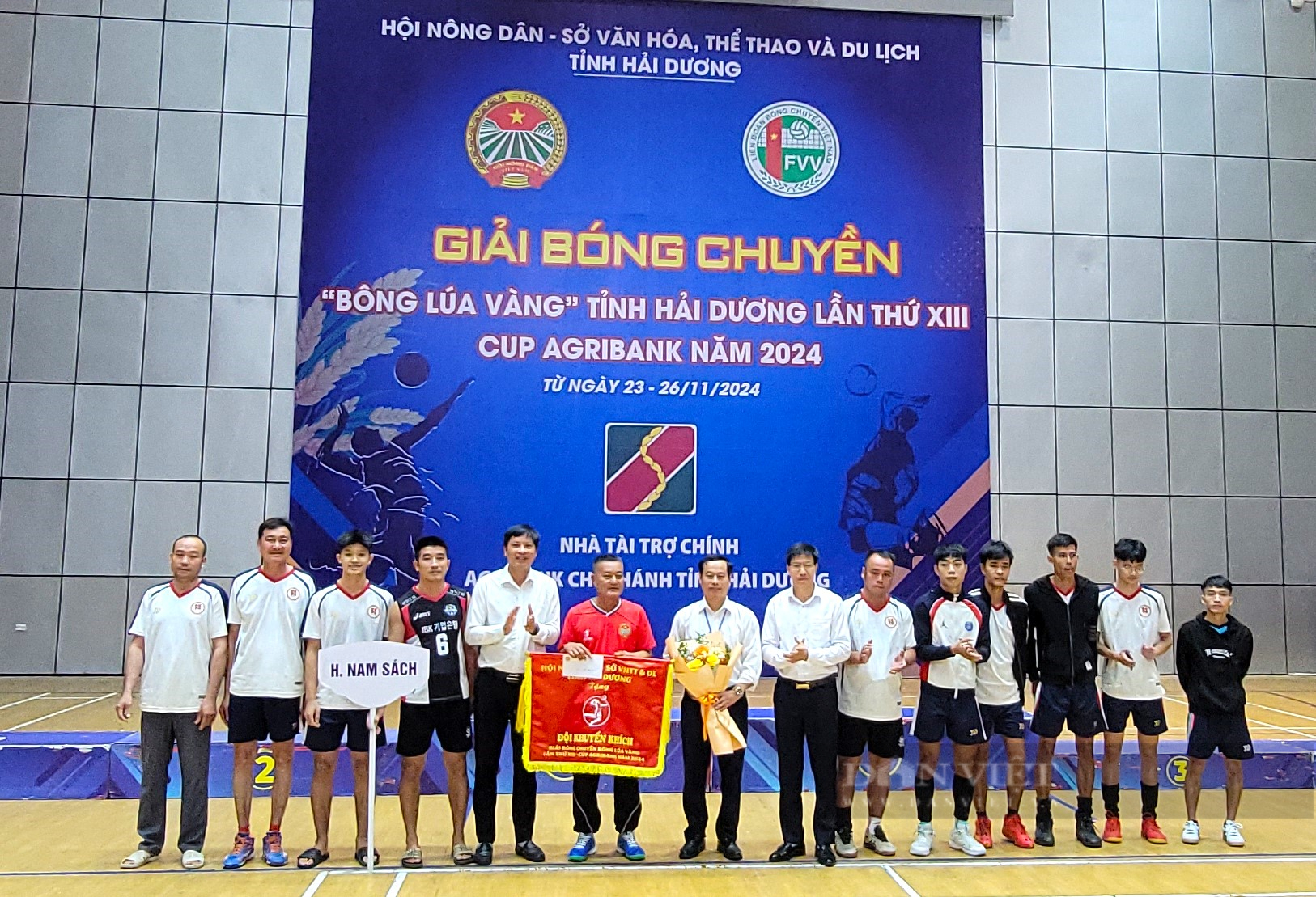 Đội tuyển Tứ Kỳ giành chức vô địch giải bóng chuyền "Bông lúa vàng" tỉnh Hải Dương lần thứ XIII- Ảnh 4.