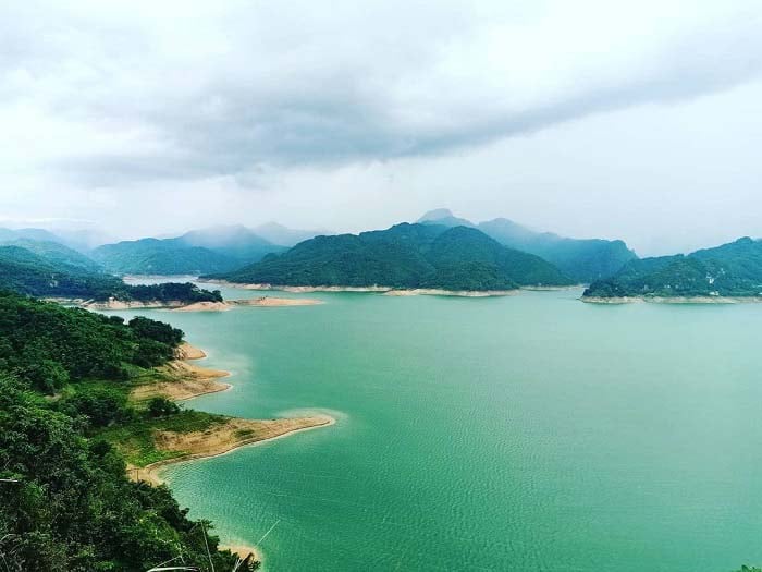 Thung lũng thơ mộng nằm biệt lập với thế giới, được ví như bản hoà ca tráng lệ ở Mai Châu - Ảnh 2.