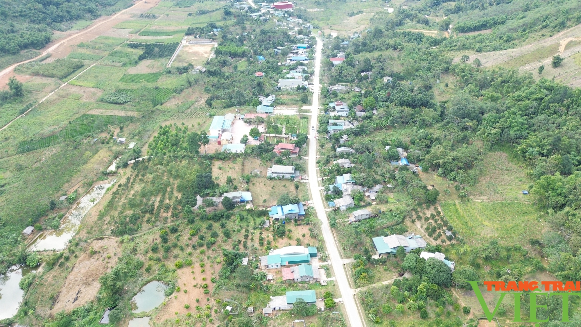 Chương trình nông thôn mới - nâng cao chất lượng cuộc sống của người dân xã vùng cao Đà Bắc- Ảnh 1. Chương trình nông thôn mới - nâng cao chất lượng cuộc sống của người dân xã vùng cao Đà Bắc- Ảnh 1.