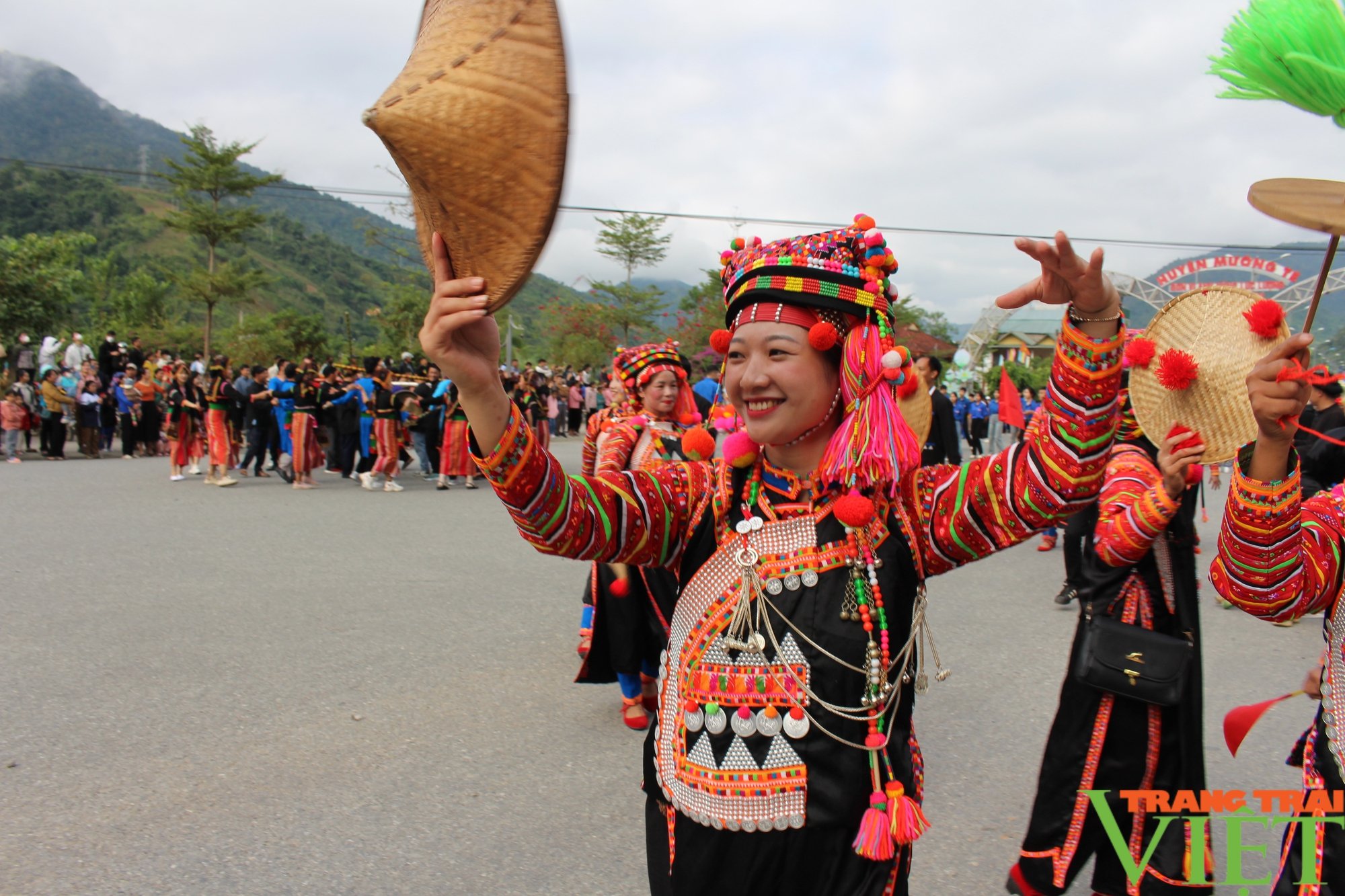 Lễ hội đường phố ở Mường Tè - nơi gặp gỡ, thăng hoa sắc màu biên giới - Ảnh 26.