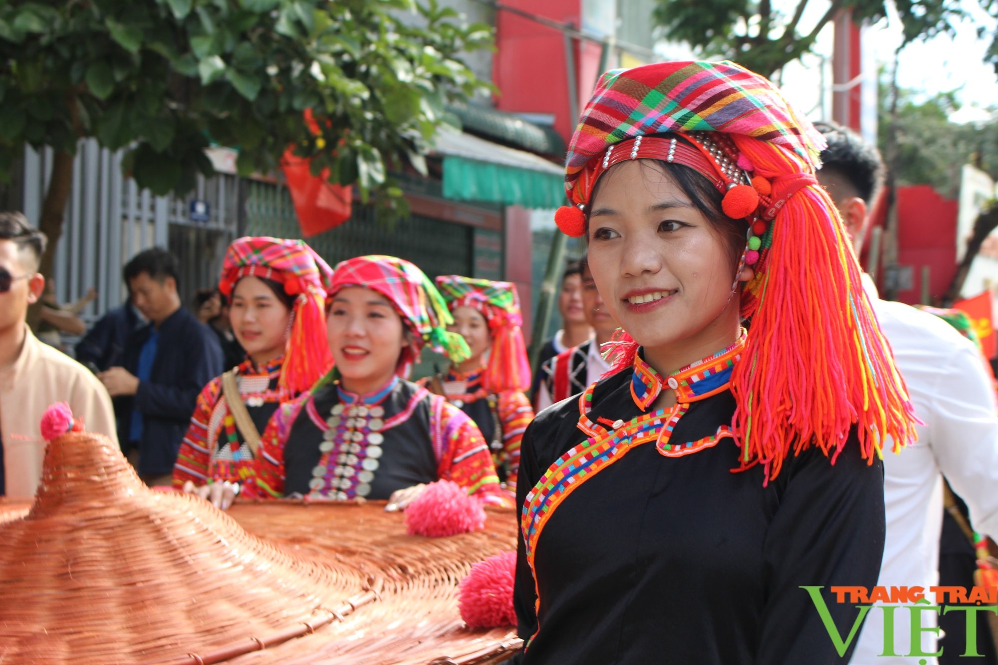 Lễ hội đường phố ở Mường Tè - nơi gặp gỡ, thăng hoa sắc màu biên giới - Ảnh 27.