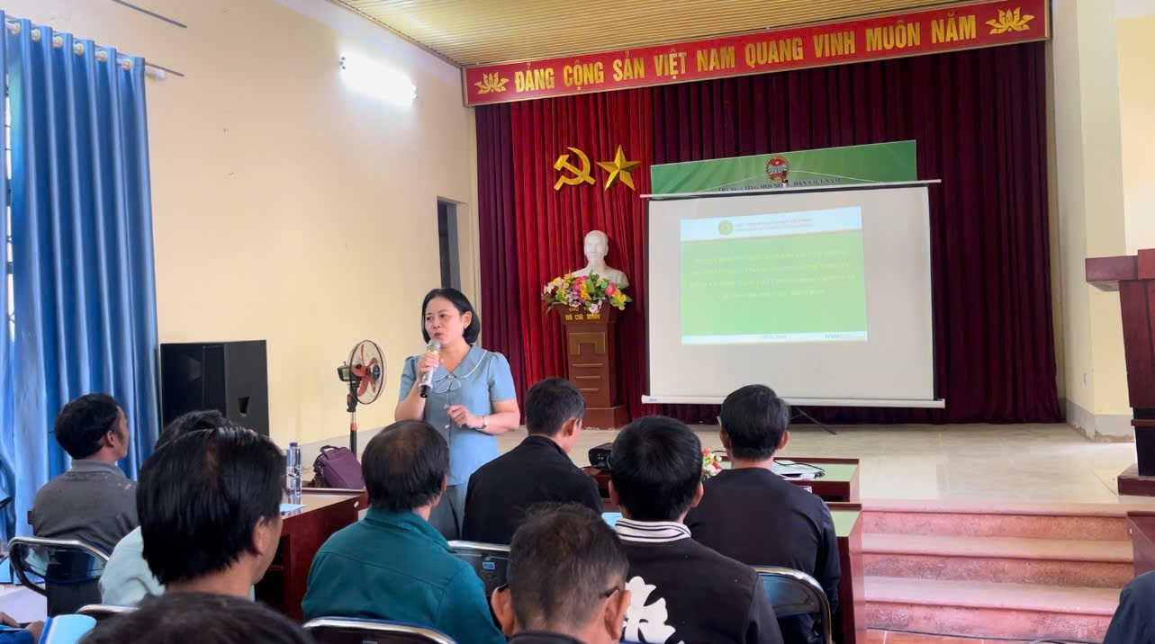 Ứng dụng công nghệ sinh học trong chăn nuôi: Nâng cao nhận thức và kỹ năng cho nông dân Điện Biên - Ảnh 3.