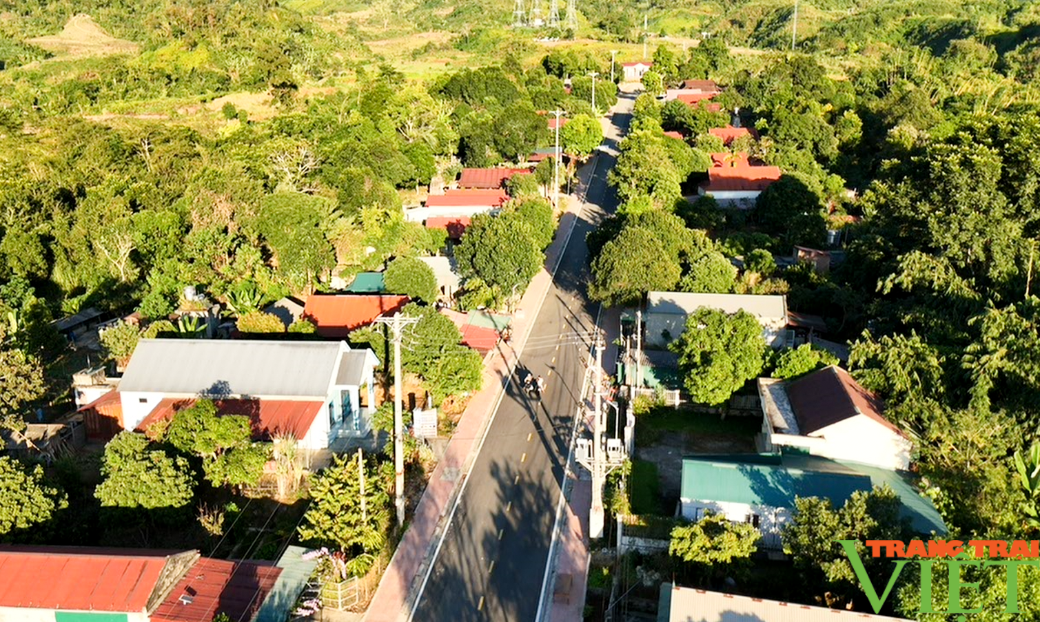 Xây dựng nông thôn mới, bản làng ở nơi này tươi đẹp, đáng sống - Ảnh 2.