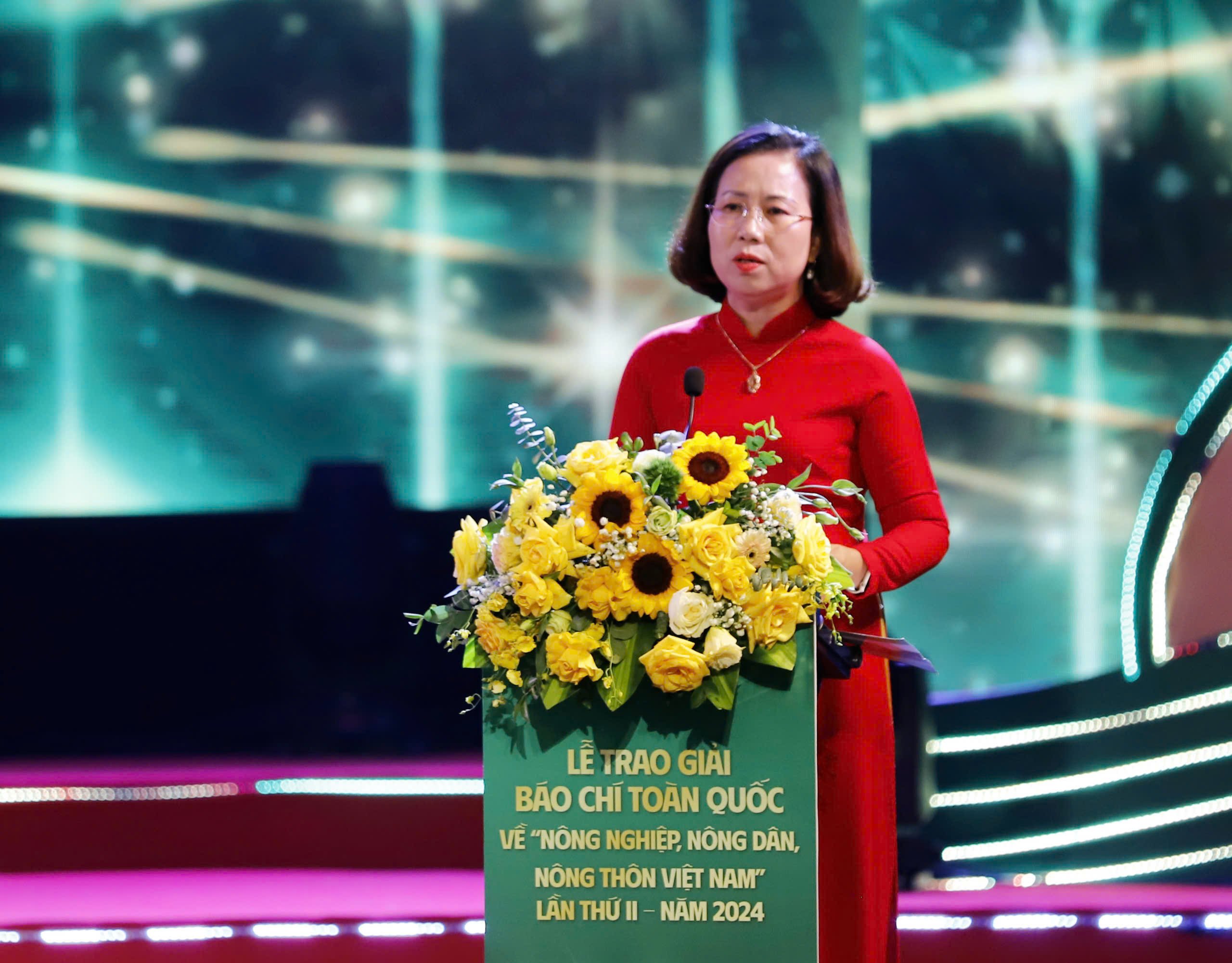 Lễ trao Giải báo chí toàn quốc về nông nghiệp, nông dân, nông thôn Việt Nam lần thứ II năm 2024 - Ảnh 1.