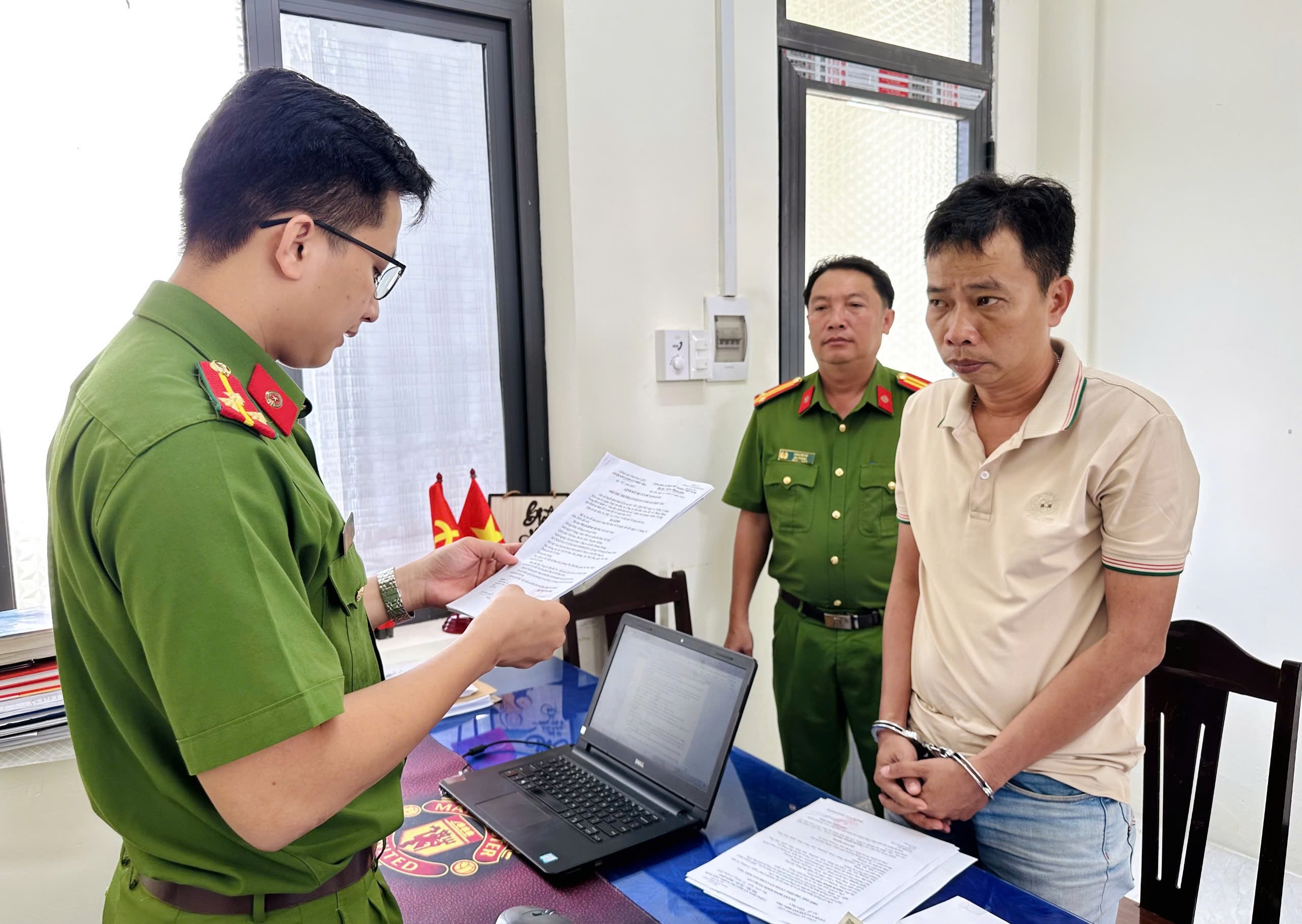 Bắt giam nam nhân viên kỹ thuật về hành vi lừa đảo chiếm đoạt tài sản- Ảnh 1.